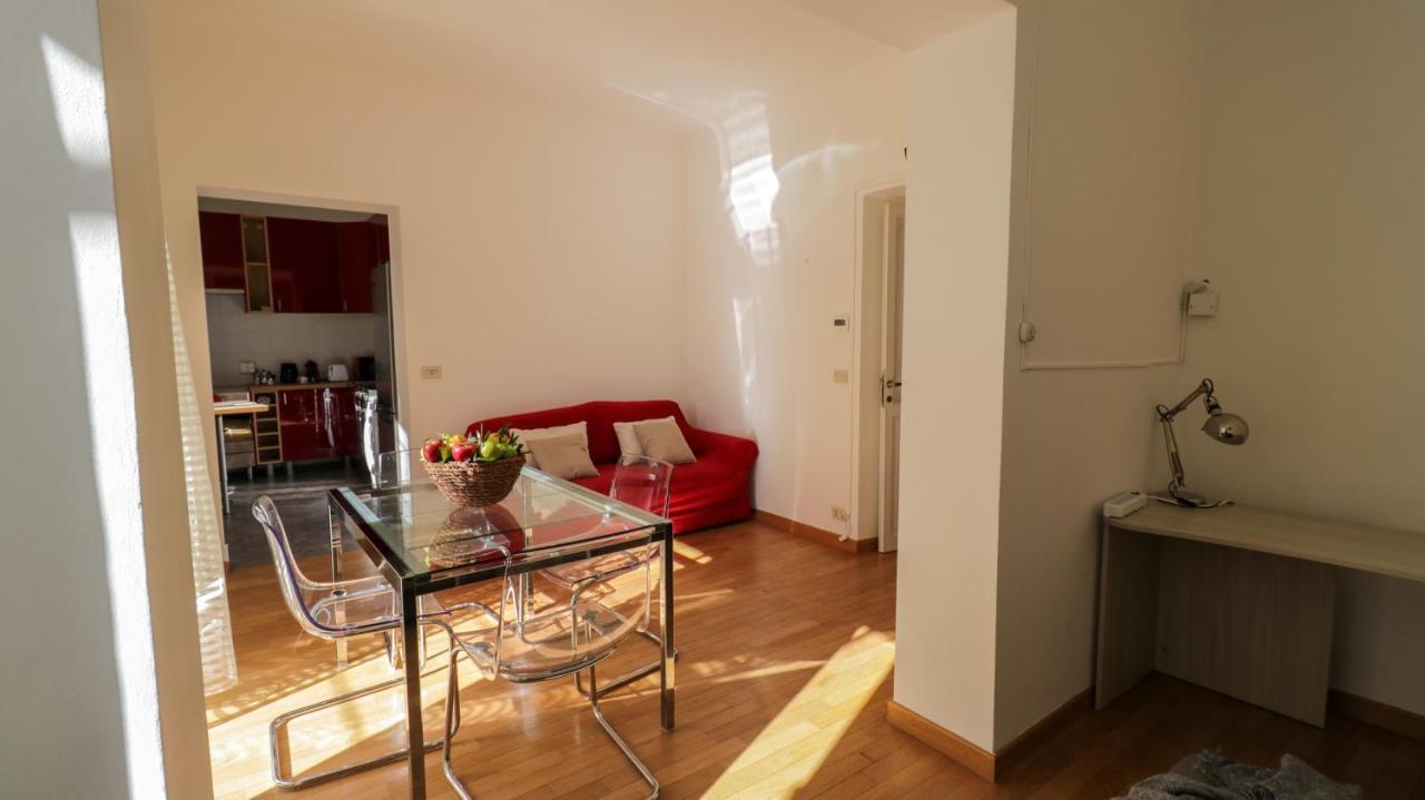 Апартаменти Sole, Terrazza, Centro Citta E Wi-Fi Veloce! Генуя Екстер'єр фото