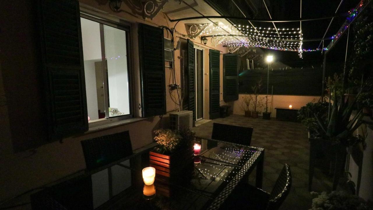 Апартаменти Sole, Terrazza, Centro Citta E Wi-Fi Veloce! Генуя Екстер'єр фото
