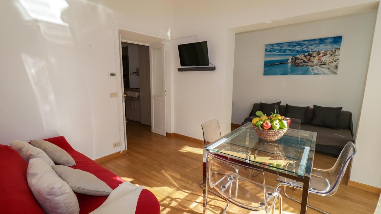 Апартаменти Sole, Terrazza, Centro Citta E Wi-Fi Veloce! Генуя Екстер'єр фото