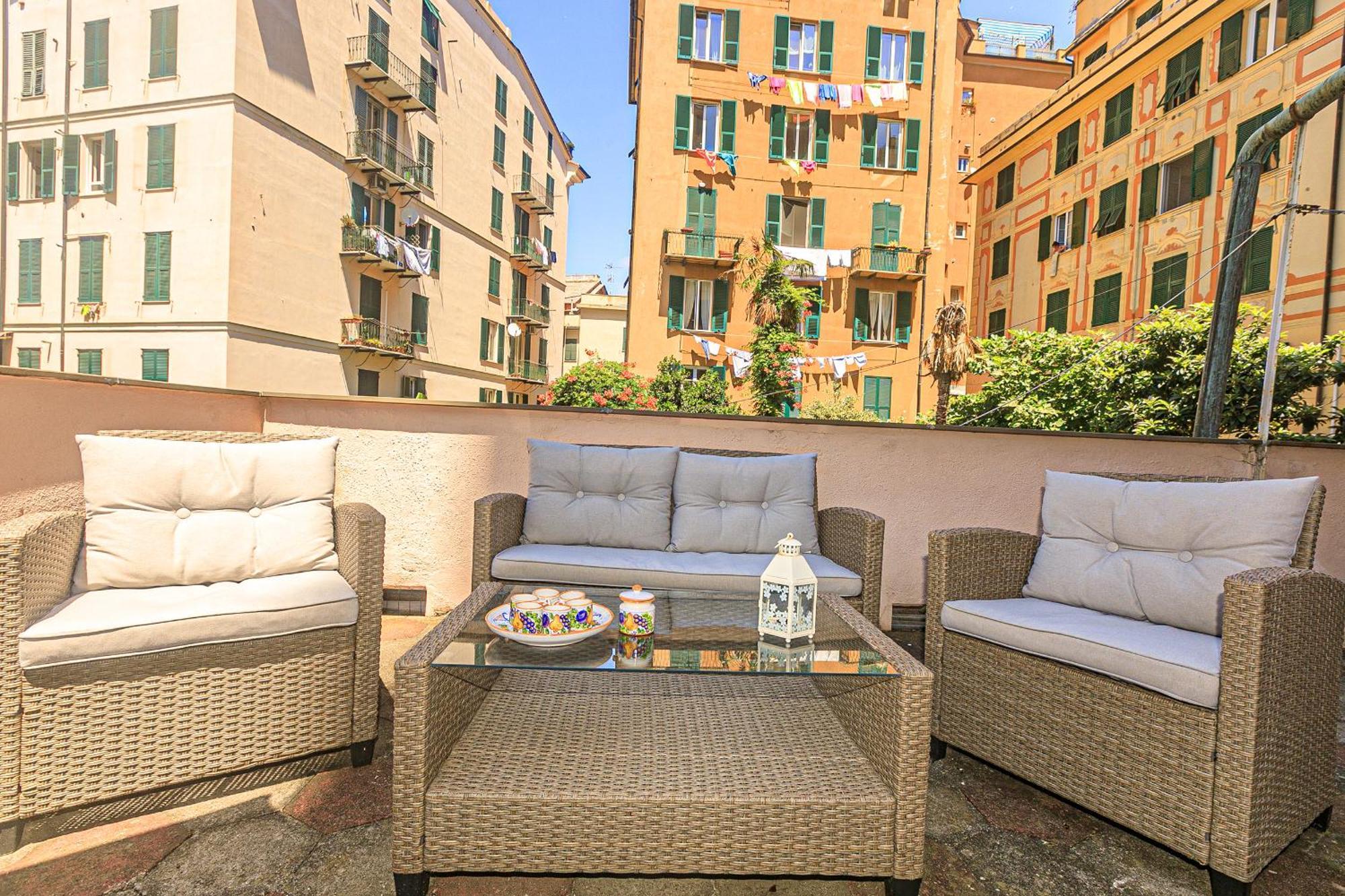 Апартаменти Sole, Terrazza, Centro Citta E Wi-Fi Veloce! Генуя Екстер'єр фото